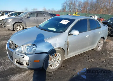 2008 Volkswagen Jetta Wolfsburg Edition from USA, damaged, VIN 3VWRA71K28M192640